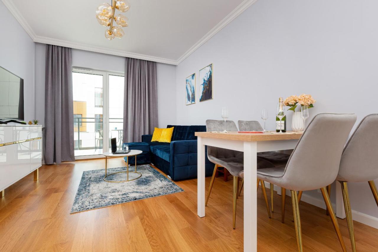 Apartament Dom Przy Okrzei By Renters Prestige Varsovie Extérieur photo